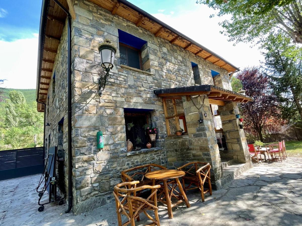 Rural Hostel Dos Lucas Oros Bajo Dış mekan fotoğraf